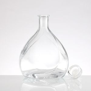 Elegant Transparent Glass Bottle for Liquor OEM Customization