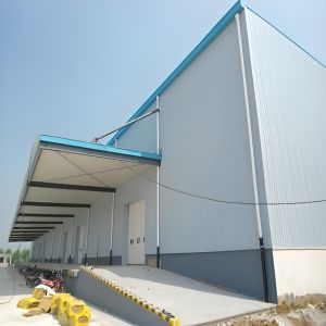 China Long Fatigue Life Steel Structure Warehouse with Optional Lighting System and Customized Drawing Plan As Buyer′s Requirments on sale