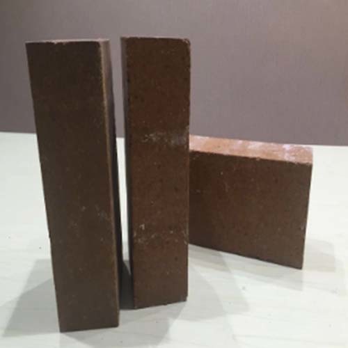 Premium Dead Burned Magnesia Bricks 97-99% Pure Fused Magnesia With Superior