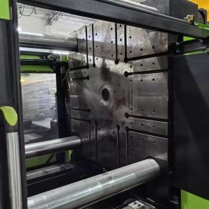 YIZUMI Injection Molding Machine Horizontal 10000KN