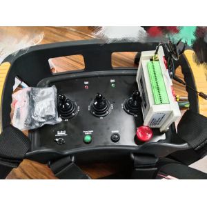 Four Wheel Drive Gantry Wireless Crane Controller , Auto Crane Remote
