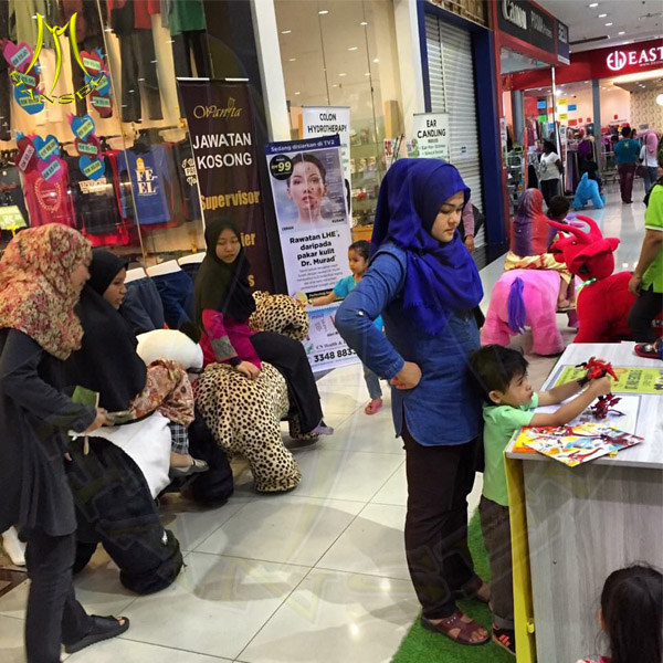 Hansel best selling battery coin operation game amusement park children moving stuffed animal scooter ride electric