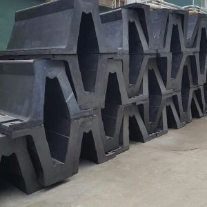 Marine Structures Protection Rubber Boat Fenders V Shape Bumper Dock