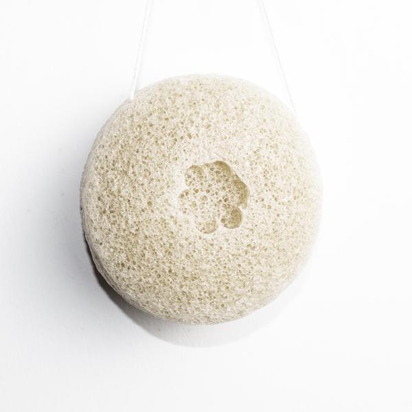 White Konnyaku Ladybug Bath Sponge Alkaline Konjac Facial Sponge For Cleansing