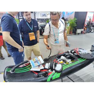 OEM Customized Guarantee Carbon Fiber Electric Surfboard for and Customized