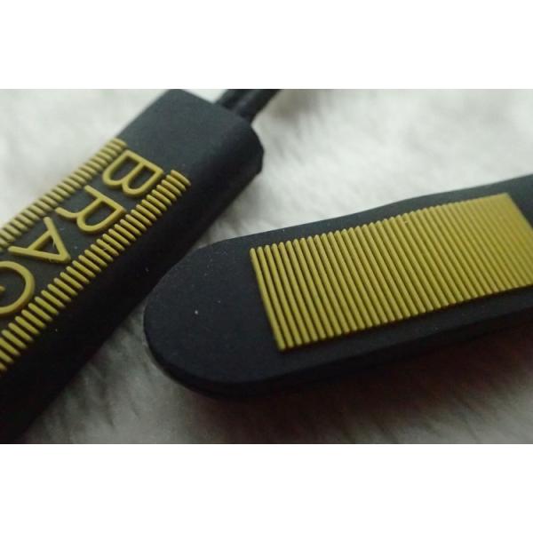 Fancy Environmental Silicone Rubber Zipper Puller For PVC Bag Non Toxic