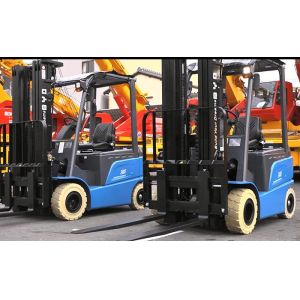 AC Motor Battery Powered Forklift 1500Kg Electric Fork Truck With Solid Tires