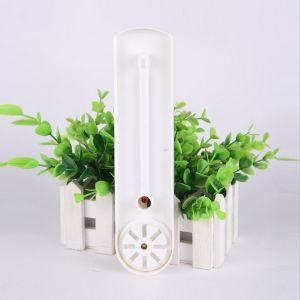 Wall Mounted Style Mingle Thermometer Accurate Displays In ℃ / ℉ Switchable