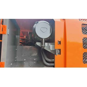 China Orange Good condition 19400KG Second-hand Hitachi Excavator Zx200 with 109.6kw power on sale