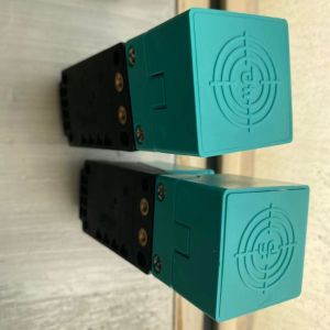 Pepperl+Fuchs 3RG4031-6JB00-PF Inductive Proximity Sensor with 50 mm to 450 mm