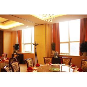 Wholesale Modern Acoustic Folding Partition Walls for Decorative 32 / 50db from china suppliers