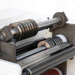 Adhesive Paper Slitting Rewinding Machine , 220V Label Slitting Machine