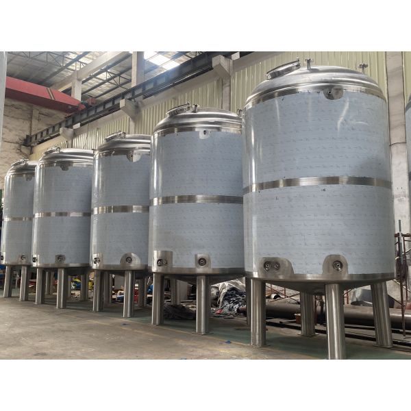 SS304 Body Material Water Treatment Tank with Mirror Polishing and Stainless Steel