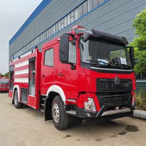 HOWO V5-X Fire Fighter Vehicle 8cbm Foam Pumper Tanker Fire Truck