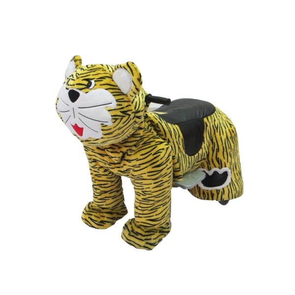 Stuffed animal toy car / playground children by car / square recreational vehicles