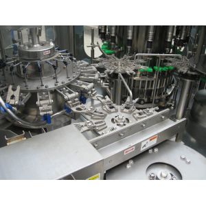 Electric PET Bottled Water Filling Machine With Reasonable Structure