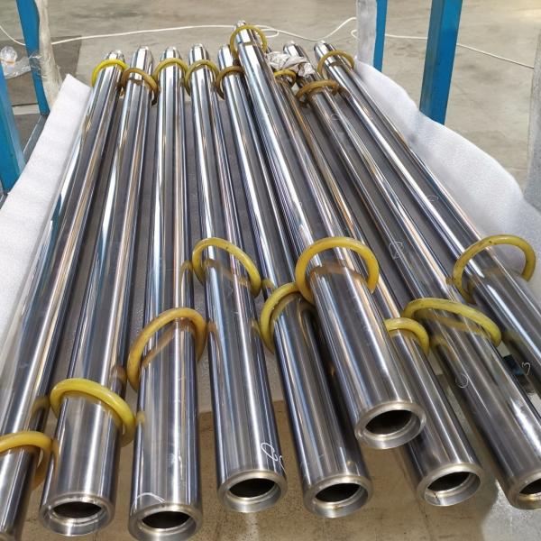 Quality Hardened Surface 20MnV6 Chrome plating Piston Rod Custom Diameter for sale