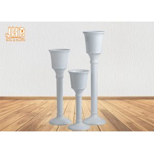 This vase is made of light material fiber glass material. It is Convenient for handling and not easy to get hurt.. From