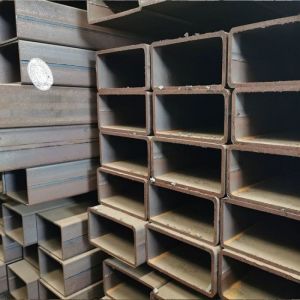 Satisfaction Guarantee A36, A53, A106 A192 1-12m Large Stock Carbon Steel Square