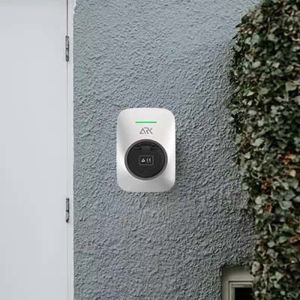 Ark 7KW Level 2 Car Home EV Wall Charger With Charging Socket