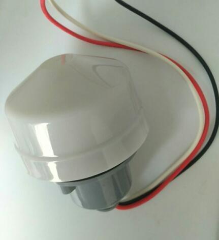 Quality Light Control Sensor Switch For Sodium Or Mercury Or Matal Halogen Lamp 10-45Lux Sensor Controller Automaticly for sale