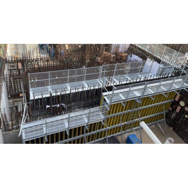 New type of Collapsible pouring bracket for large-size wall formwork