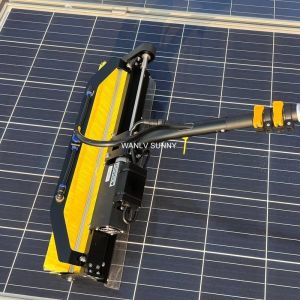 Carbon Fiber Telescopic Pole Solar Panel Washing Rotatory Brush for Physical