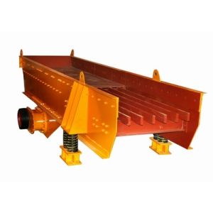 China 300mm 80tph Vibrating Feeder Machine With Lining Plate High Wear Resistant on sale