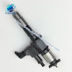 Diesel Fuel Injector 095000-5840 For NISSAN MD90 Engine Injector