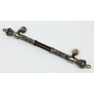 Furniture Light Luxury Hardware Pull Handles Hollow Flower Shaped 24K Gold