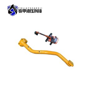 Wholesale Hyundai R305 Excavator Iron Pipe Distributor Bucket Pipe Oil Inlet Pipe from china suppliers