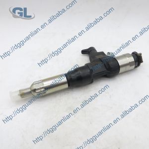 Genuine Fuel Injector 095000-5400 095000-5405 For HINO TOYOTA S05C S05D 23670
