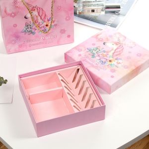 Unicorn Design Paper Cookie Boxes Biodegradable Material With Customized