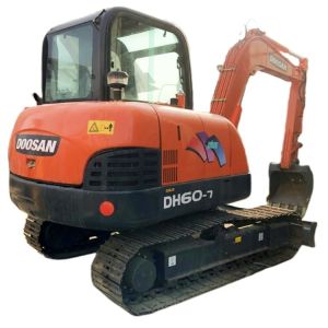 Used Doosan DH 60-7 Excavator 2020 Year Model 5.7 Ton Operating Weight Made in