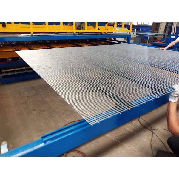 Hole 12.7x76.2mm Prison Guard 358 Anti Climb Fence Mesh Welding Machine