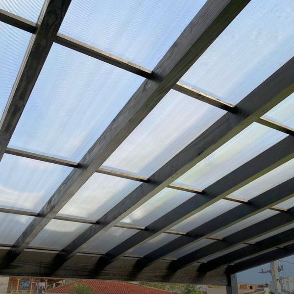 Multiwall Polycarbonate Hollow Sheet 8mm Thick Twinwall Panel Providing Lightweight Durable Solution with UV Protection and High Strength