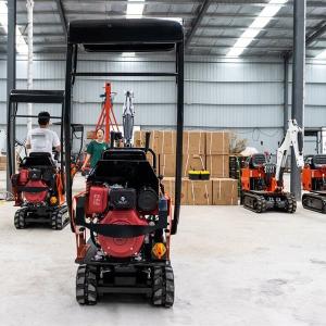 Smallest Red 1.5 T Digger EPA Mini Excavator For Municipal Works