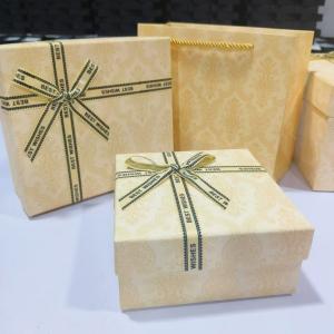 Custom Rigid Gift Box High End Packaging For Festive Gifts Perfumes Lipsticks