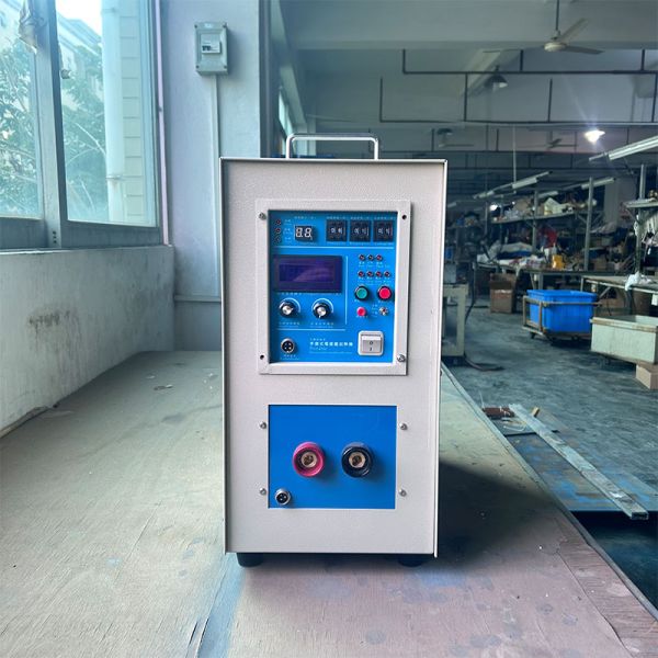 Handheld Induction Heating Equipment Copper Tube Welding High Frequency Heating Machine