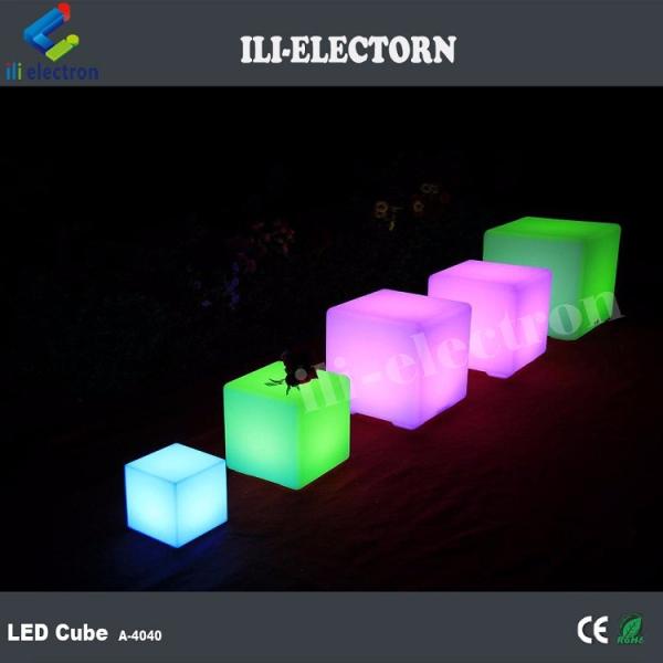 PE plastic color changing illuminated Solid LED Glow Cubes