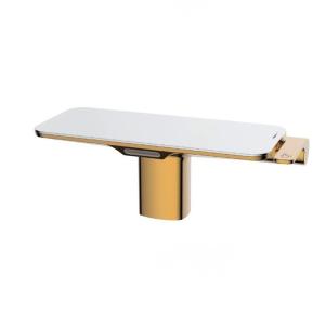 Golden Bathroom Basin Faucet Surface Plating Treatment Single Handle