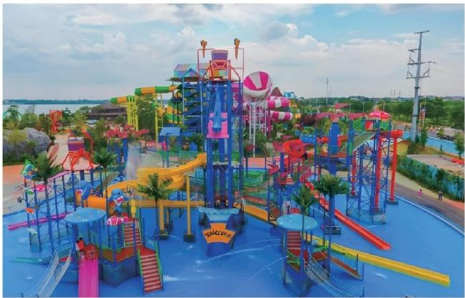 Large Interactive Water Slide House