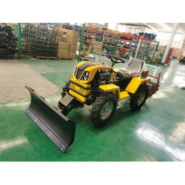 Diesel Multi Purpose Small Tractor 4WD Tractor With Soil Leveler CE Certification