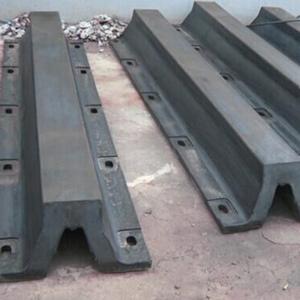 V Shaped Dock Fenders Marine Model Processing Service Protective Barrier