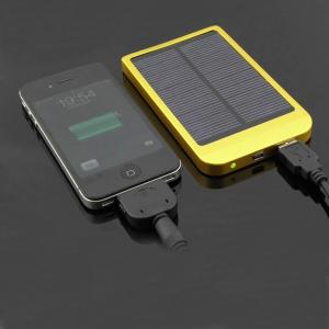 China Aluminum alloy solar chargers 2600mAh solar power bank on sale