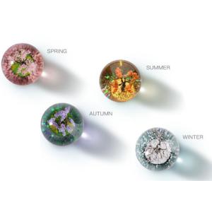 Ball Shape Crystal Decoration Crafts Designed With Four Seasons Tree