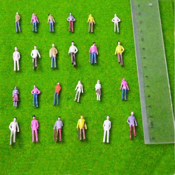 1:75 ABS plastic scale model painted train building people 2.5cm for model building material