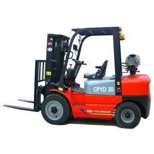 China YTO 4 Wheel Drive Forklift , 10km/H 3 Ton Forklift With Gasoline Engine on sale