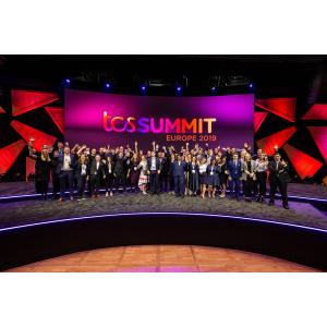 FCC Outdoor Concert DJ Stage RGB Led Screens For Events Backdrop 5000nits