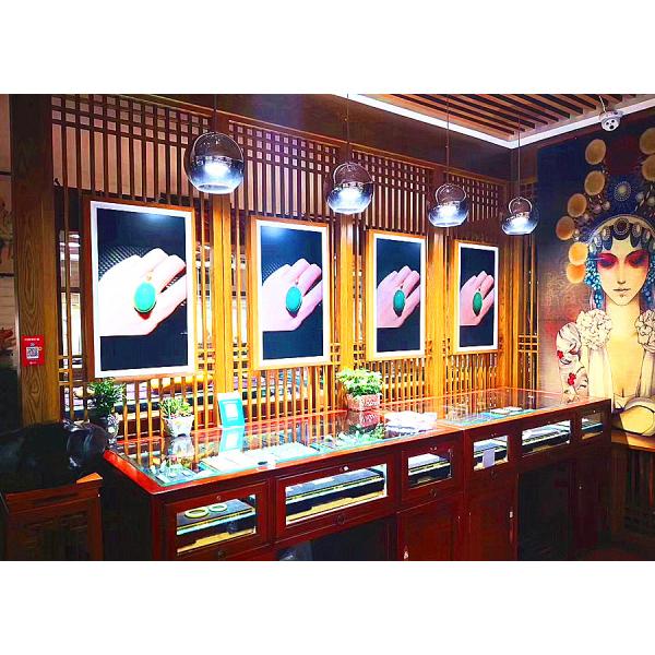 Quality High Brightness LCD Digital Signage Screen With Safely Locking System for sale